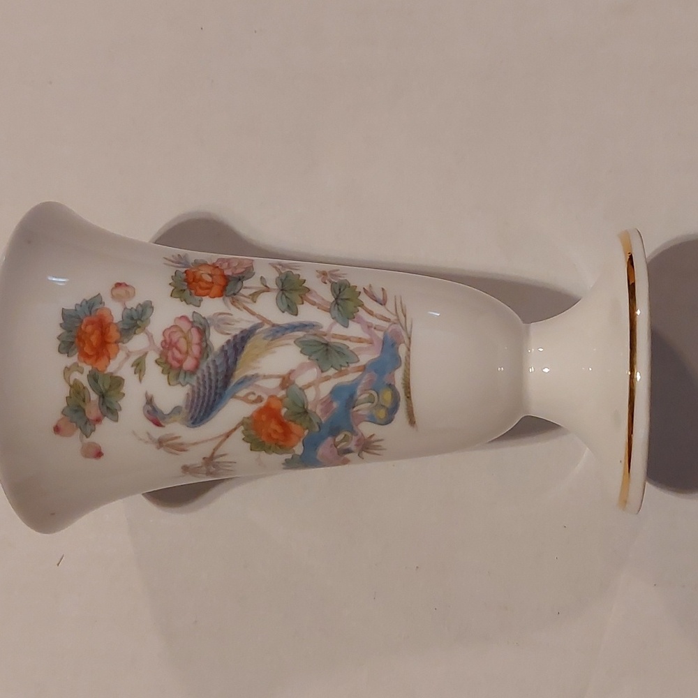 Wedgwood Kutani Crane With gold Trim Bone China